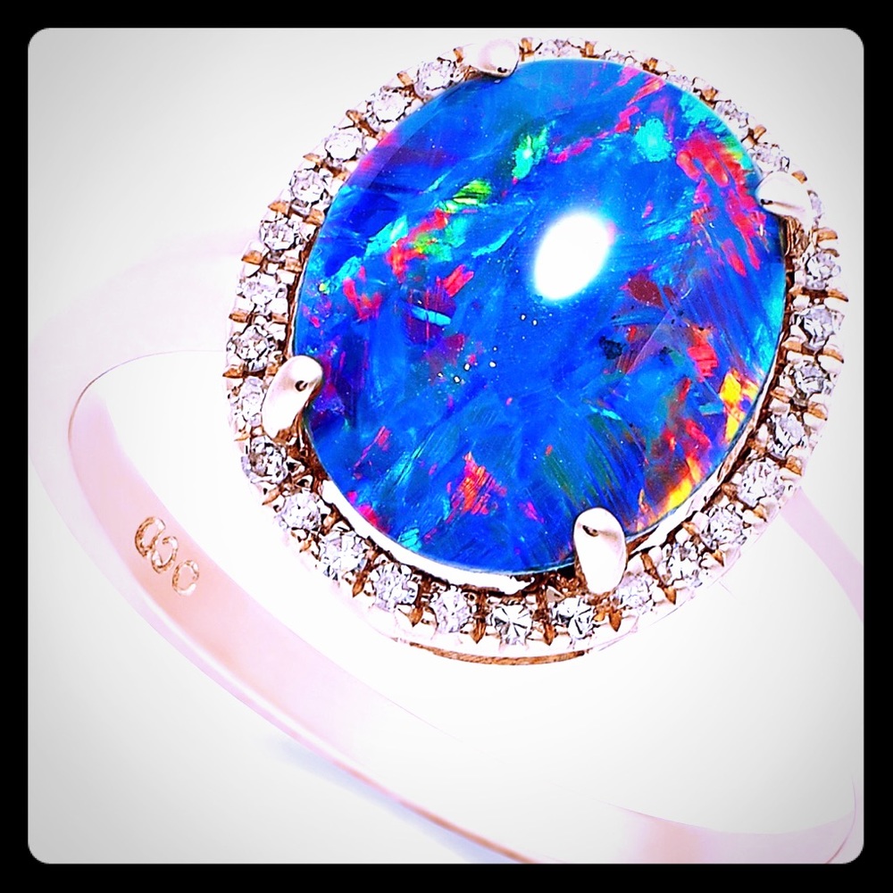 Opal triplet ring. Rose gold. Size: 7